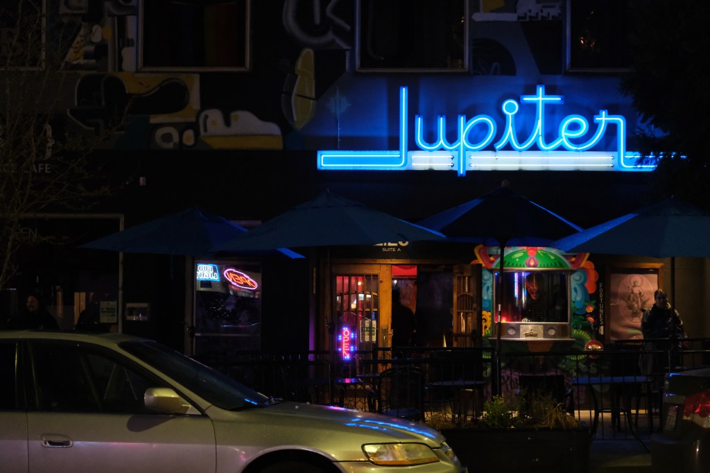 An Evening Walk Through Uptown and&nbsp;Belltown